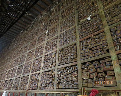 Klosterbibliothek in Sakya (Foto: Petra Maurer) 